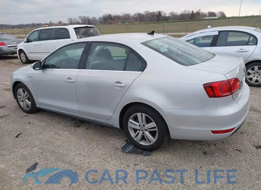 3VW637AJ6DM215738# 3