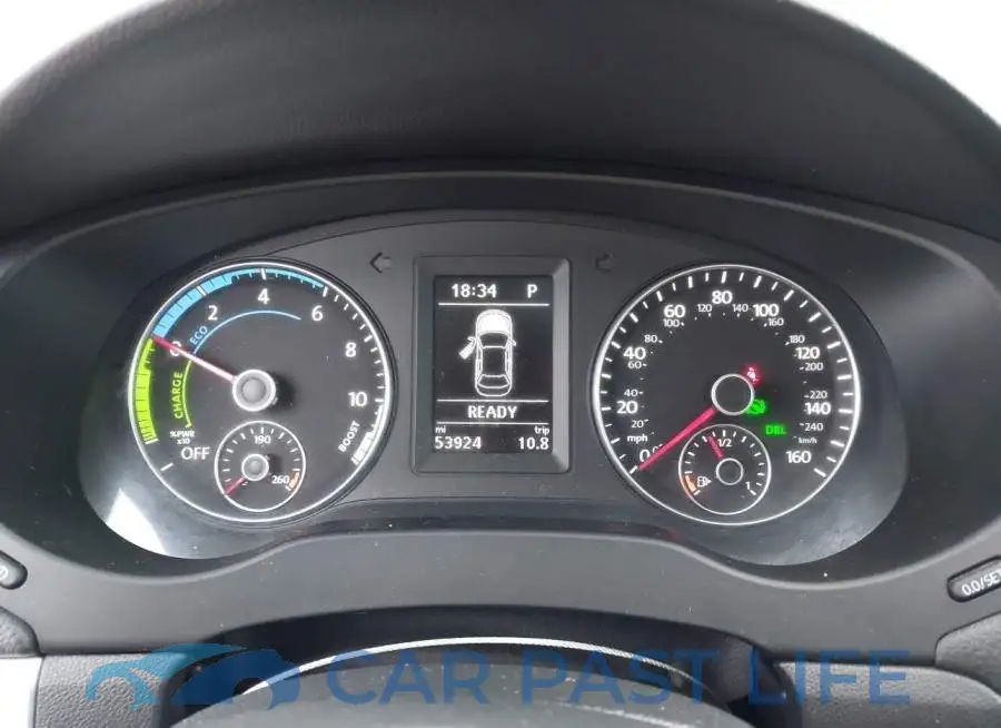 3VW637AJ6DM215738# 7