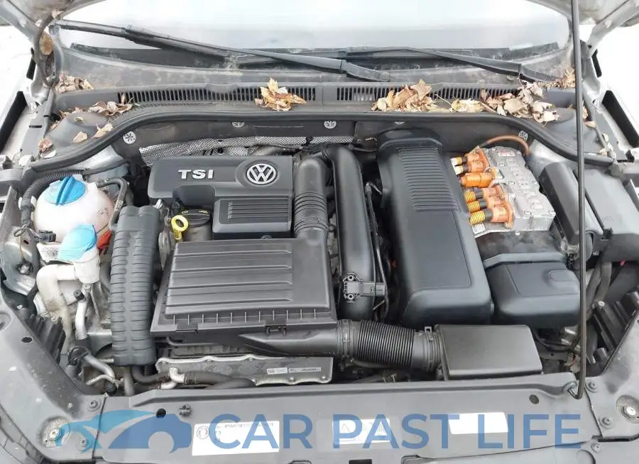 3VW637AJ6DM215738# 10