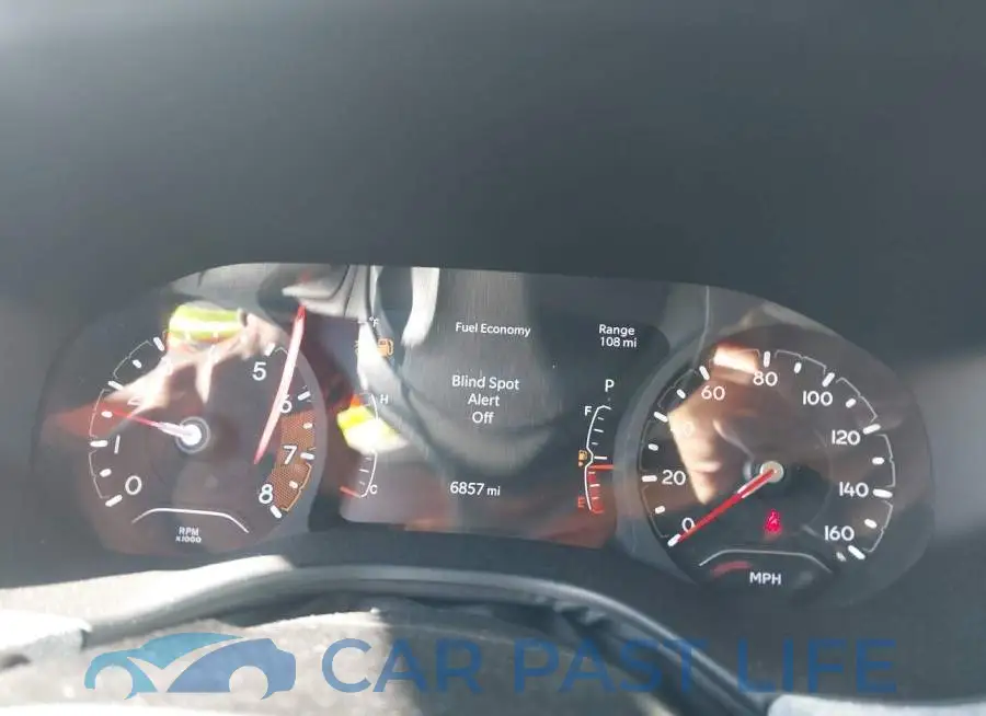 3C4NJDFB9NT196226# 7