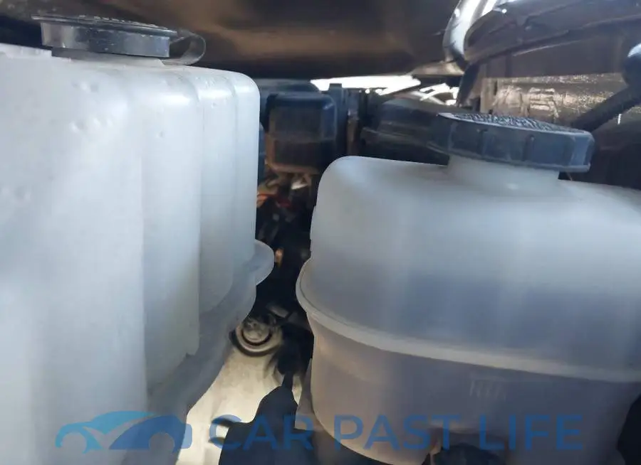 1FMJU2A58EEF33573# 10