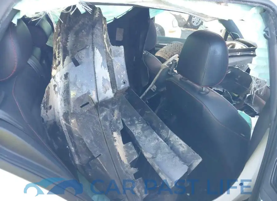 3VW447AU3JM276796# 8
