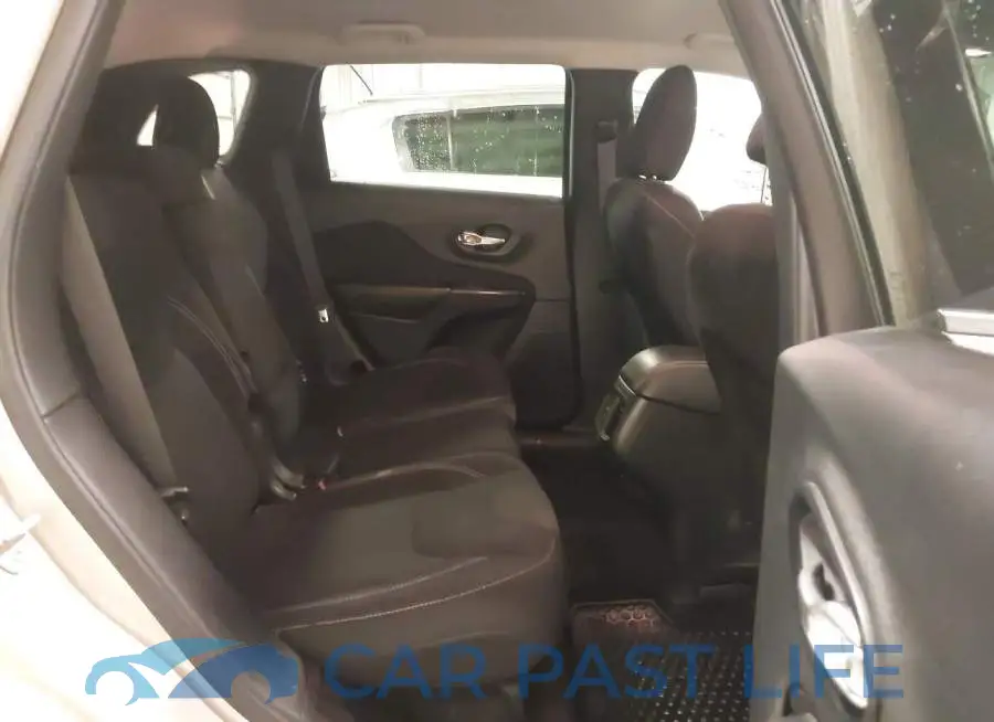 1C4PJMCB1FW595236# 8