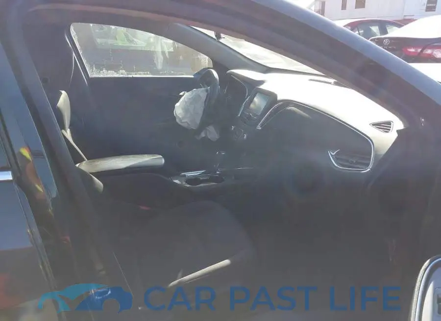 1G1ZD5ST4JF160843# 5