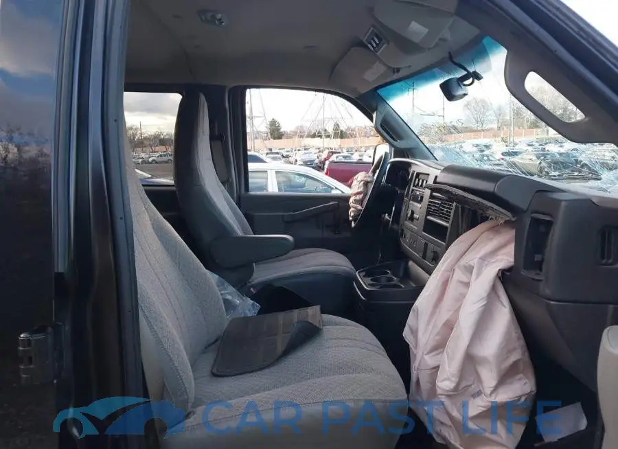 1GAWGFFG9J1313744# 5