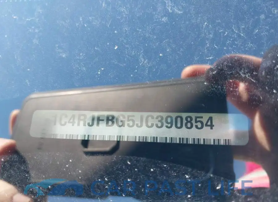 1C4RJFBG5JC390854# 9