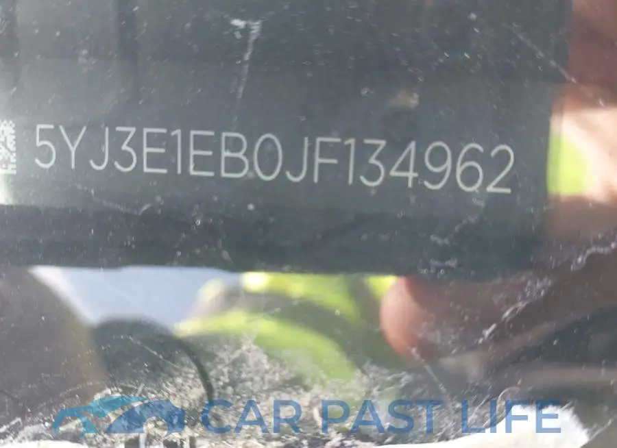 5YJ3E1EB0JF134962# 9