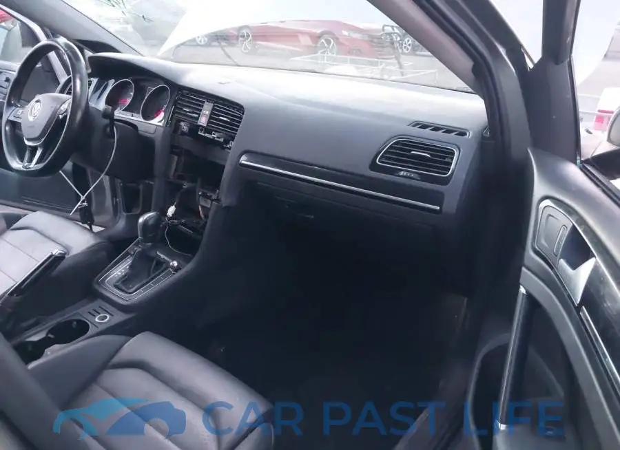 3VW217AUXFM097257# 5