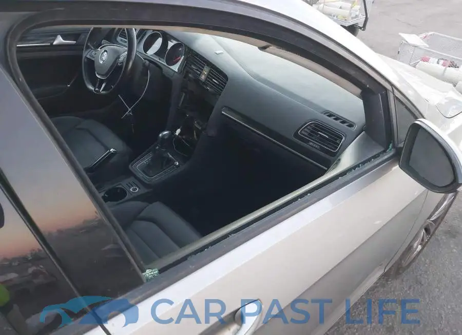 3VW217AUXFM097257# 6