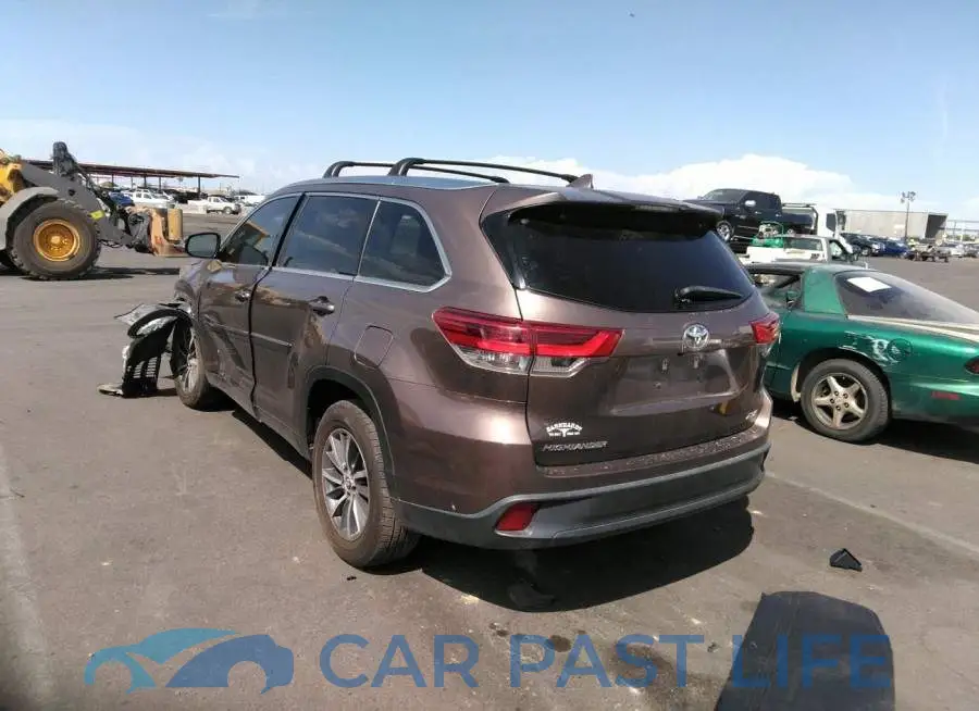 5TDKZRFH3HS208284# 3