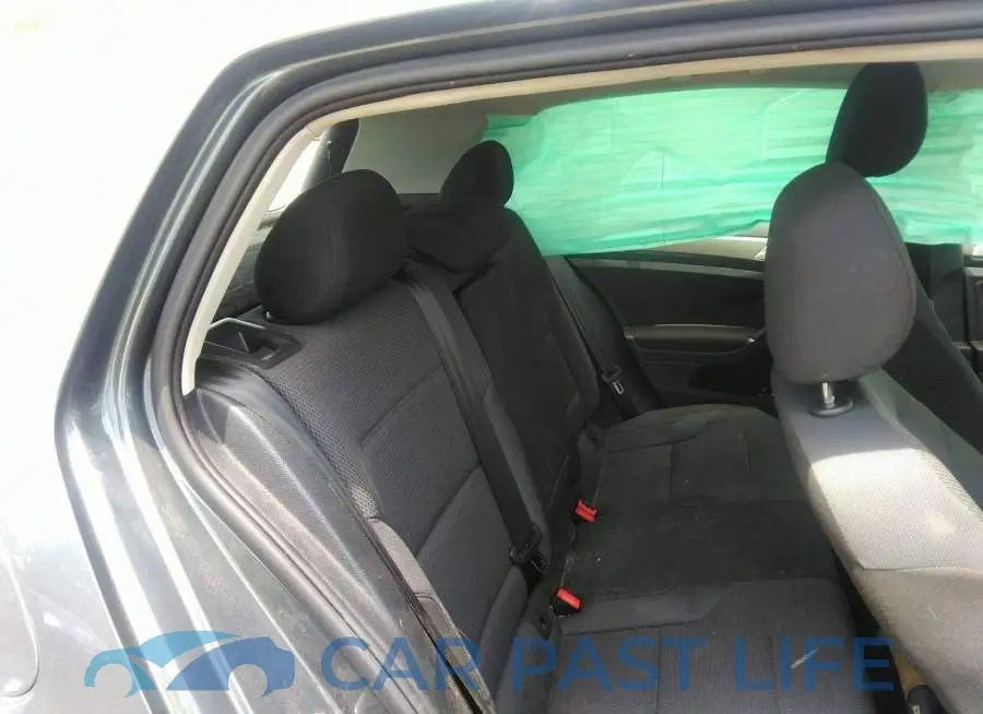 3VW217AU9HM009303# 8
