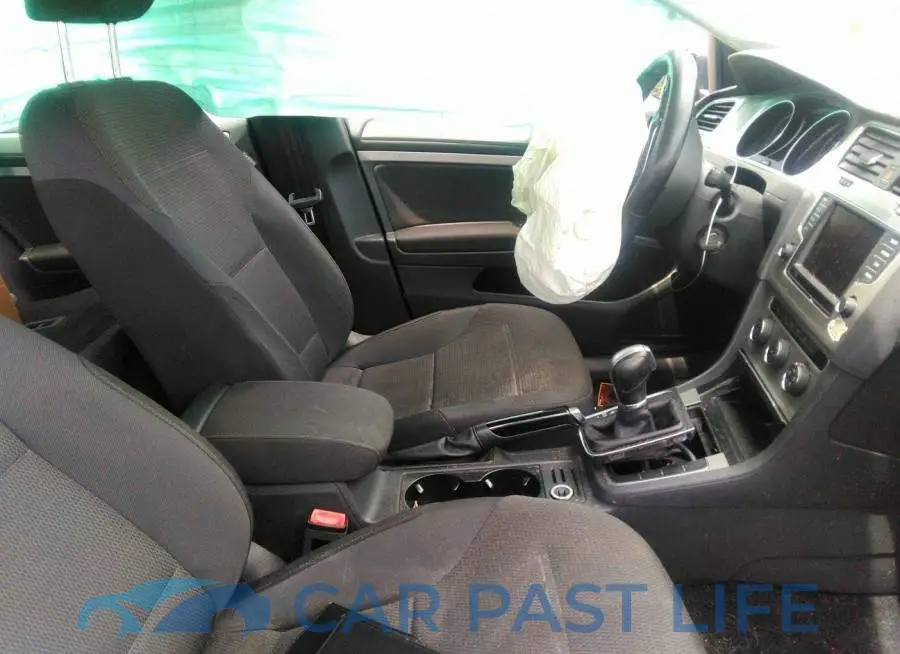 3VW217AU9HM009303# 5