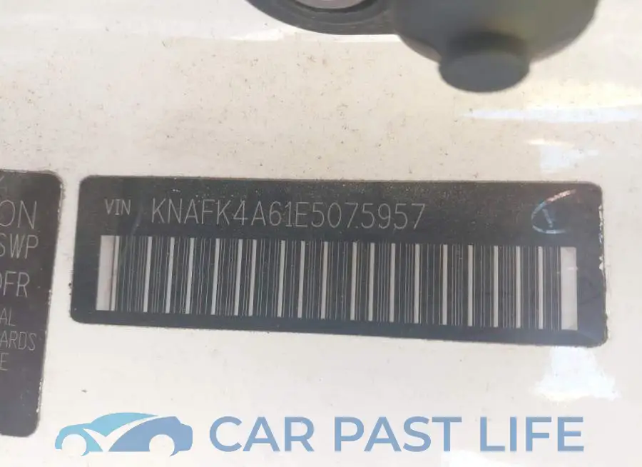 KNAFK4A61E5075957# 9