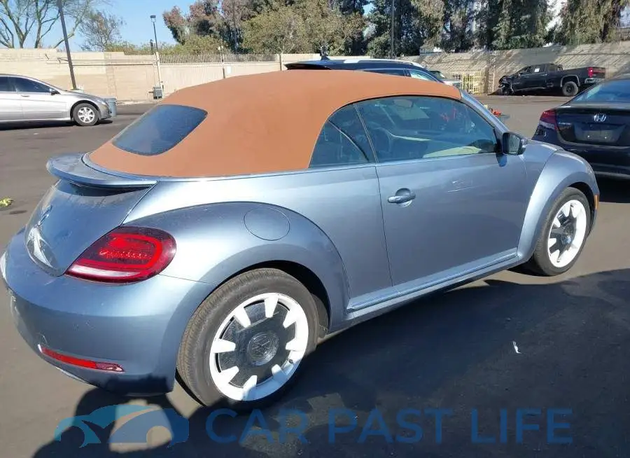 3VW5DAAT3KM508775# 4