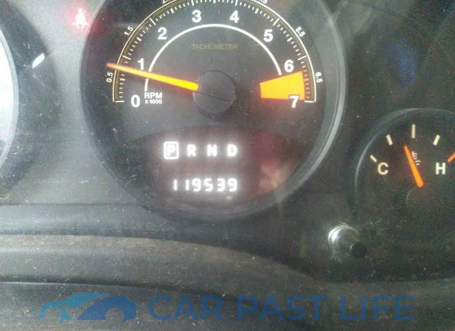 1C4NJRFBXFD366713# 7