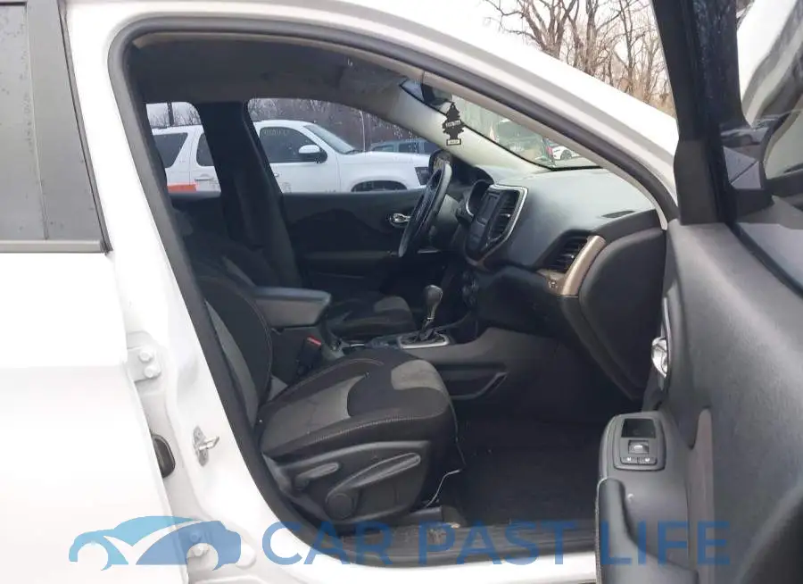 1C4PJLAB7FW793316# 5