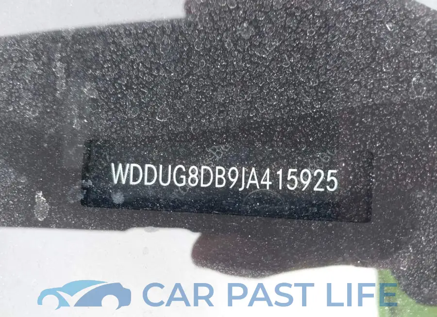 WDDUG8DB9JA415925# 9