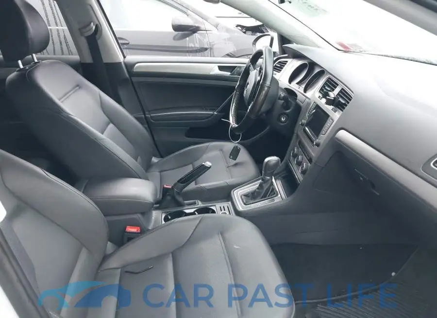 3VW217AU1FM041921# 5
