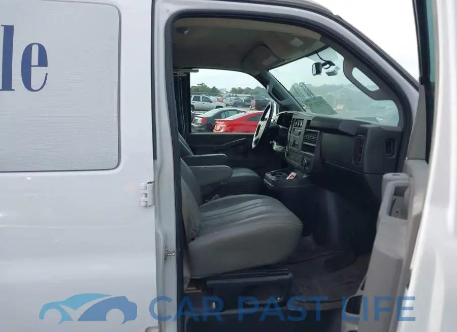 1GTW7AFP9L1276997# 5