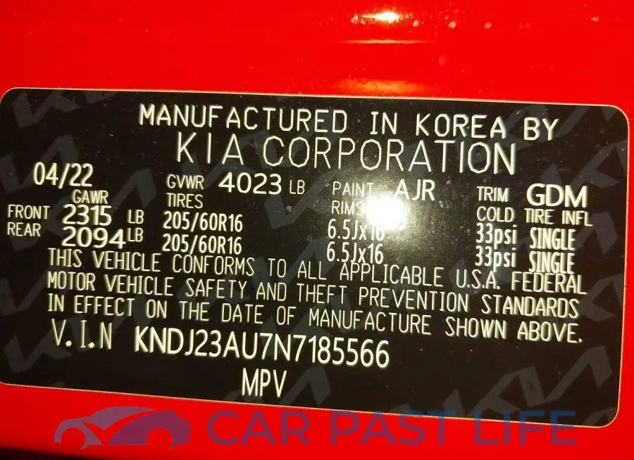 KNDJ23AU7N7185566# 9