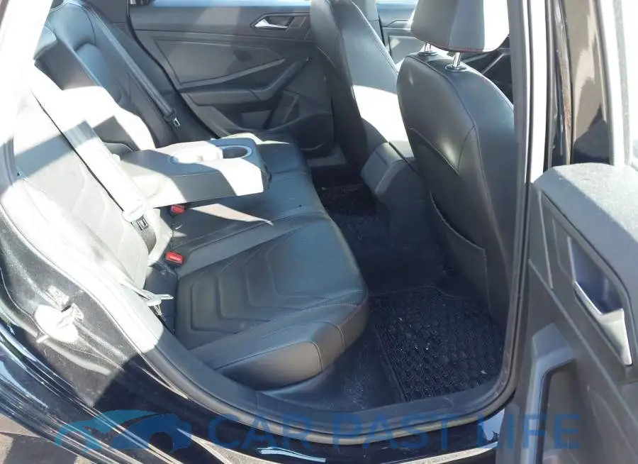 3VW5T7BU6KM256727# 8