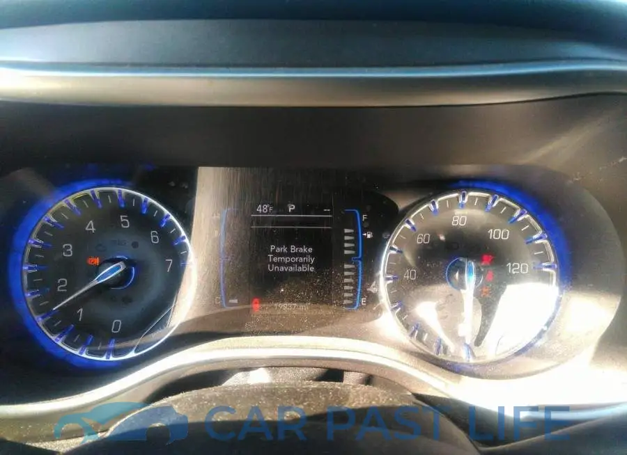 2C4RC1BG5LR111605# 7