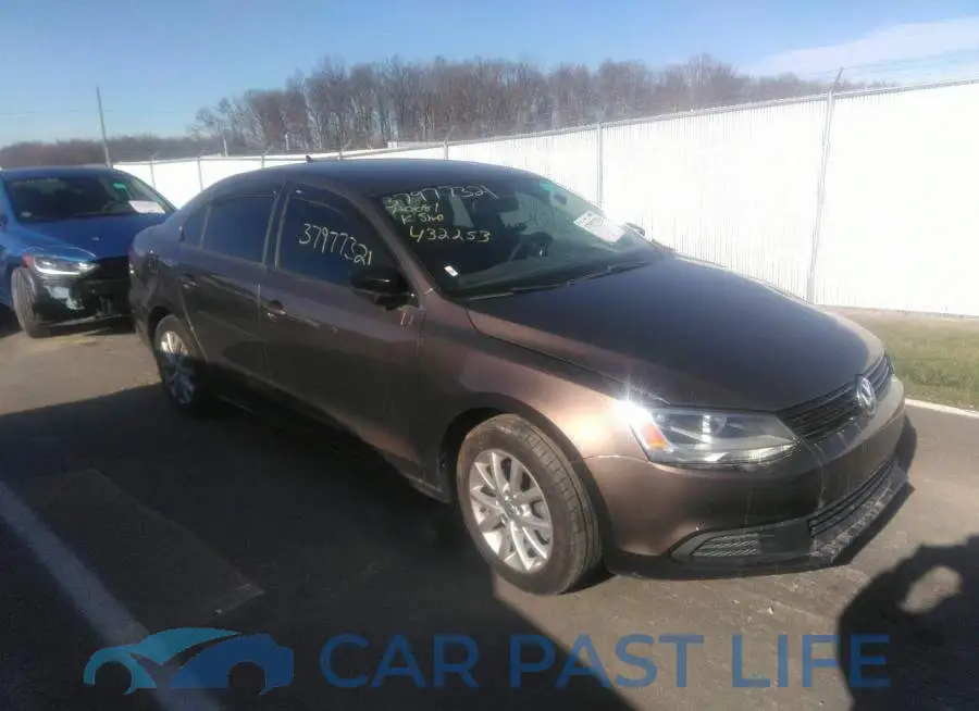 3VW3L7AJ9EM432253# 1