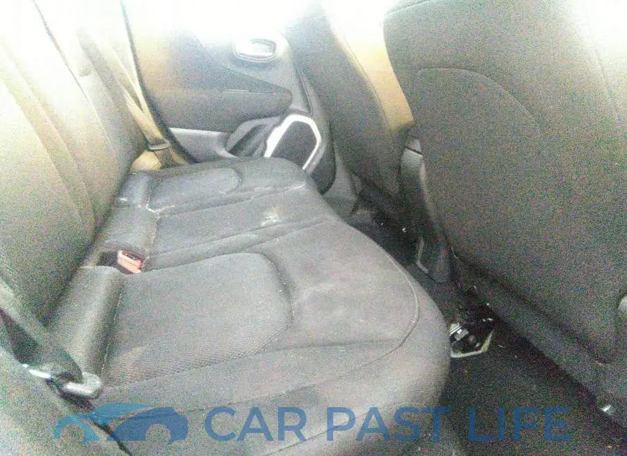 ZACCJBAB9JPH79304# 8