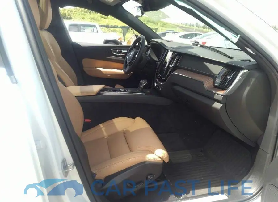 YV4102DL9M1861226# 5