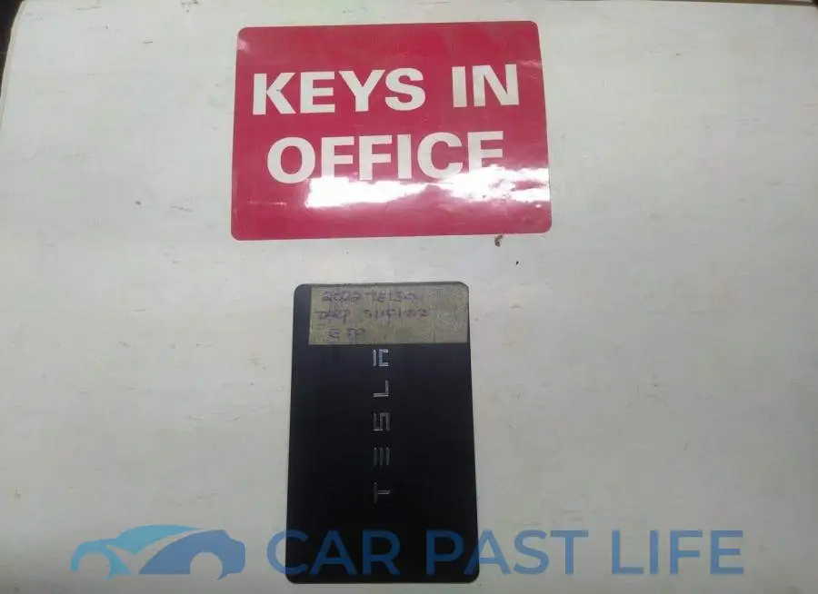 5YJ3E1EB6NF126547# 11