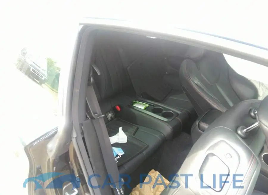 JN1FV7LL3MM560297# 8