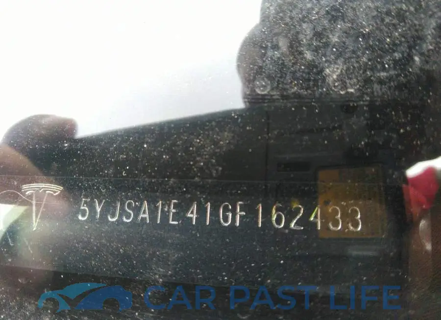 5YJSA1E41GF162433# 9