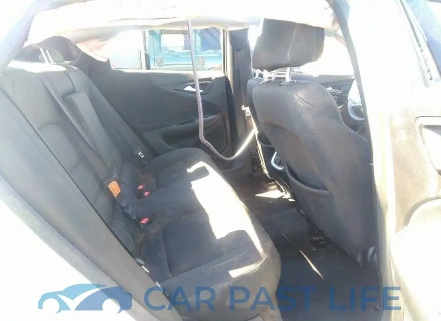 1G1ZD5ST4JF144822# 8