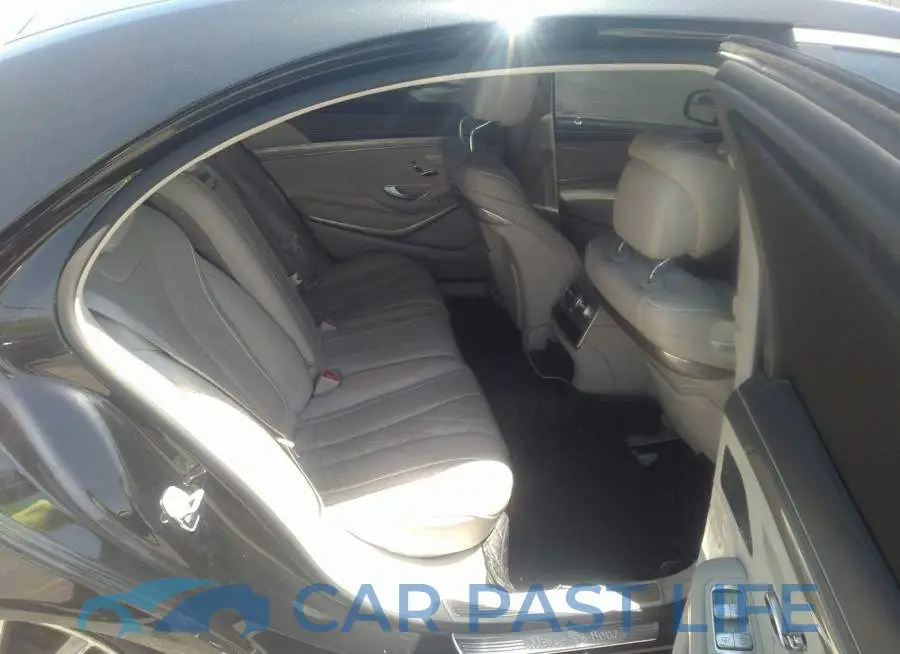 WDDUG8CB9GA207070# 8