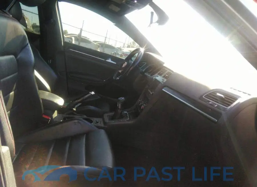 3VW547AU4HM068585# 5