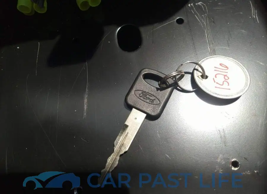 1FAHP2MK9KG102872# 11