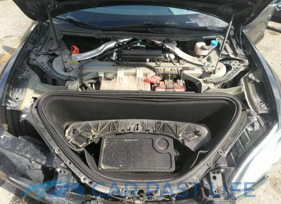 5YJSA1E25JF281625# 10