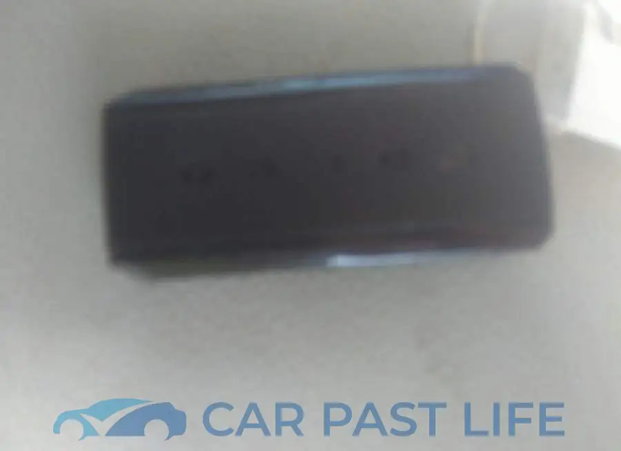 YV4162UK2M2537910# 11