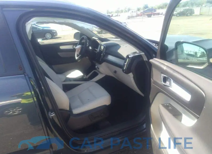 YV4162UK2M2537910# 5