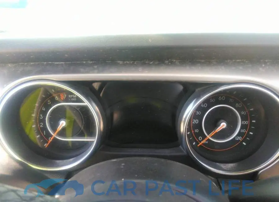 1C4HJXDG5MW510220# 7