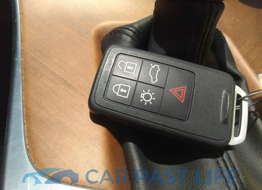 LYV402FK7GB106822# 11
