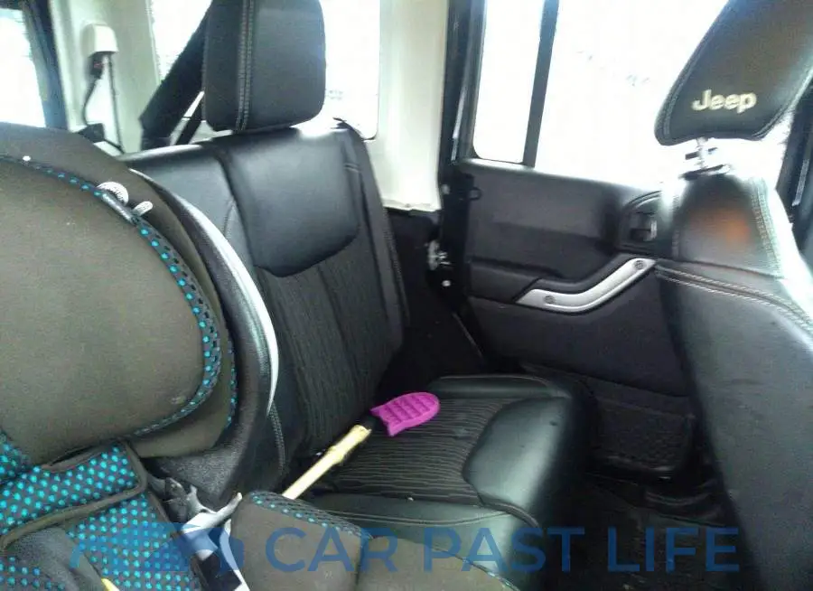 1C4BJWDG3FL612359# 8