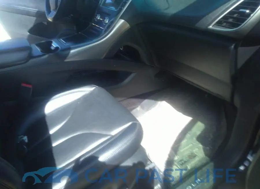2LMPJ8LP7HBL31042# 5