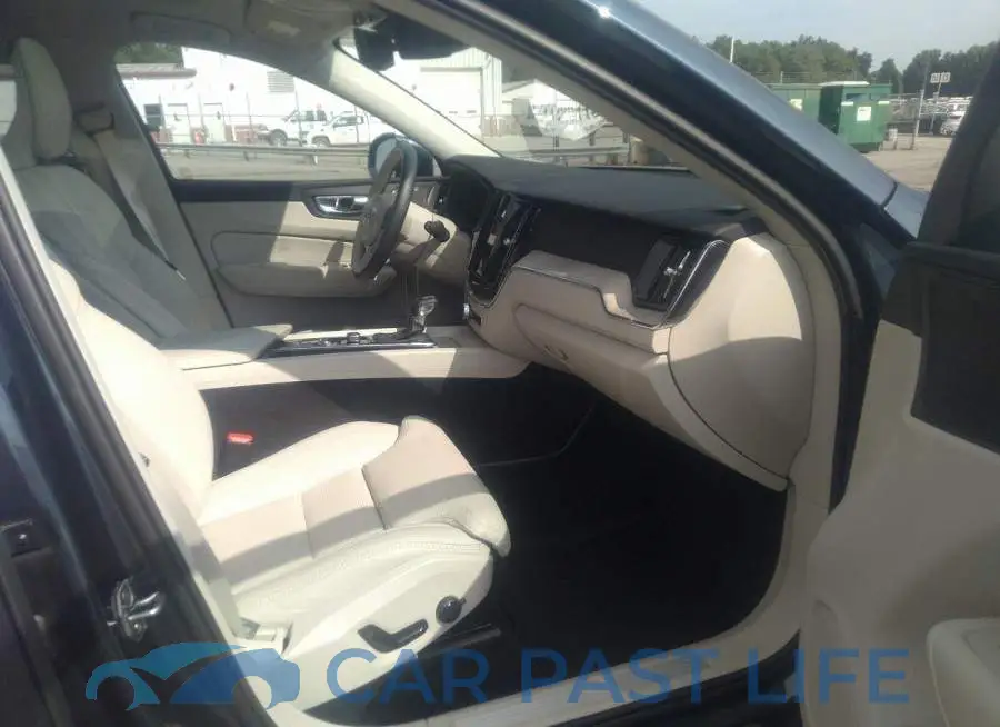 YV4102RL1M1676824# 5