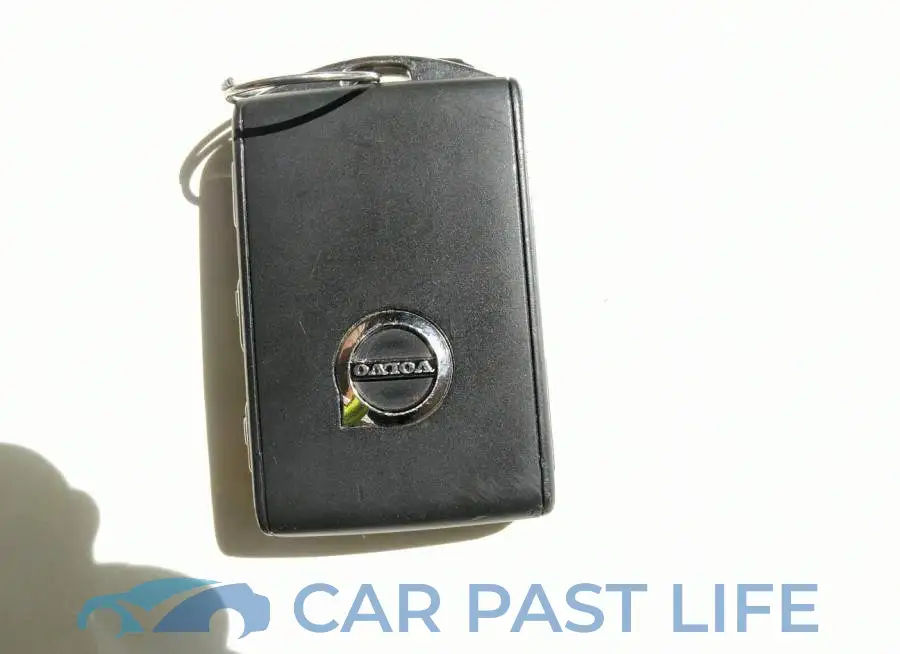 YV4A22PK7G1037629# 11