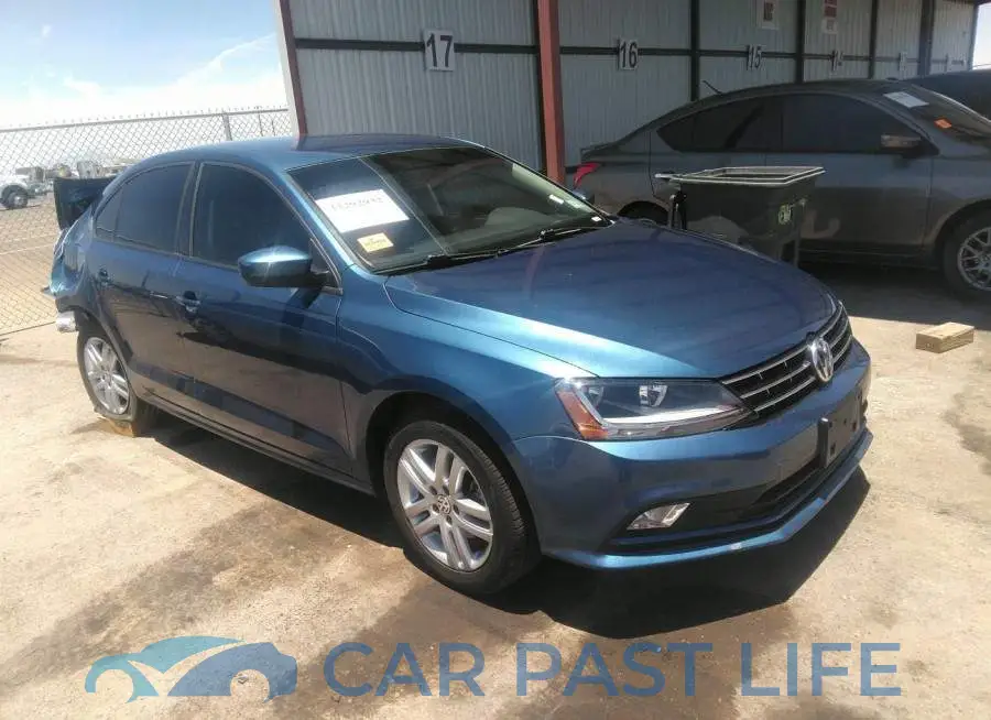 3VW2B7AJ2JM210856# 1