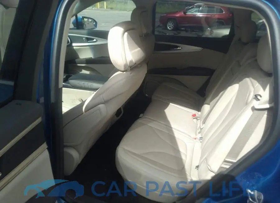 2LMPJ6J92LBL30785# 8