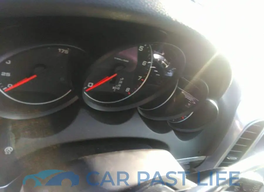 WP1AA2A28HKA85097# 7