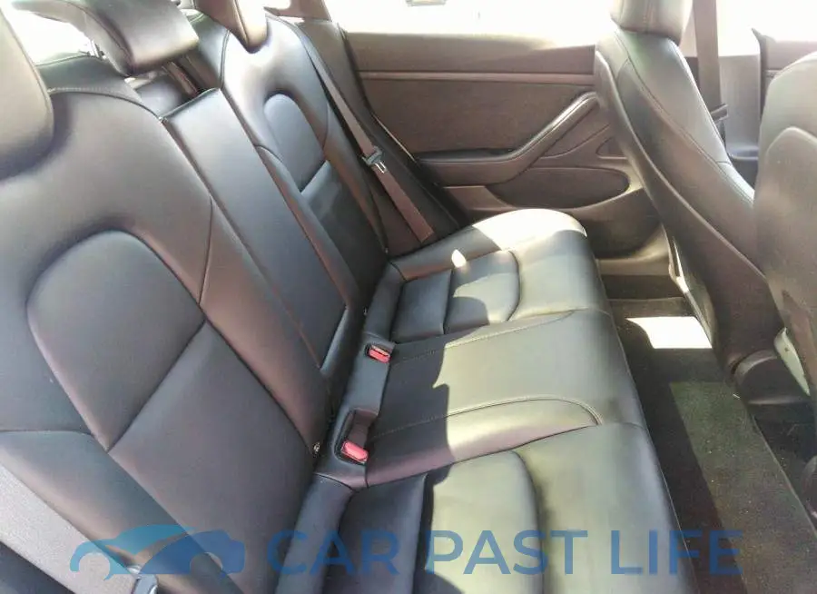 5YJ3E1EA1LF504553# 8