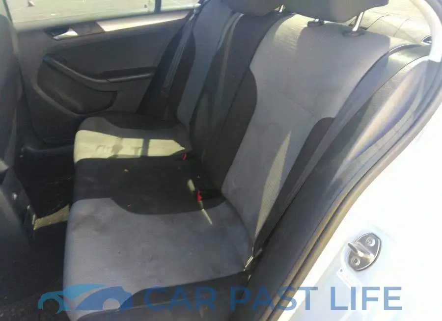 3VW167AJ7JM236353# 8